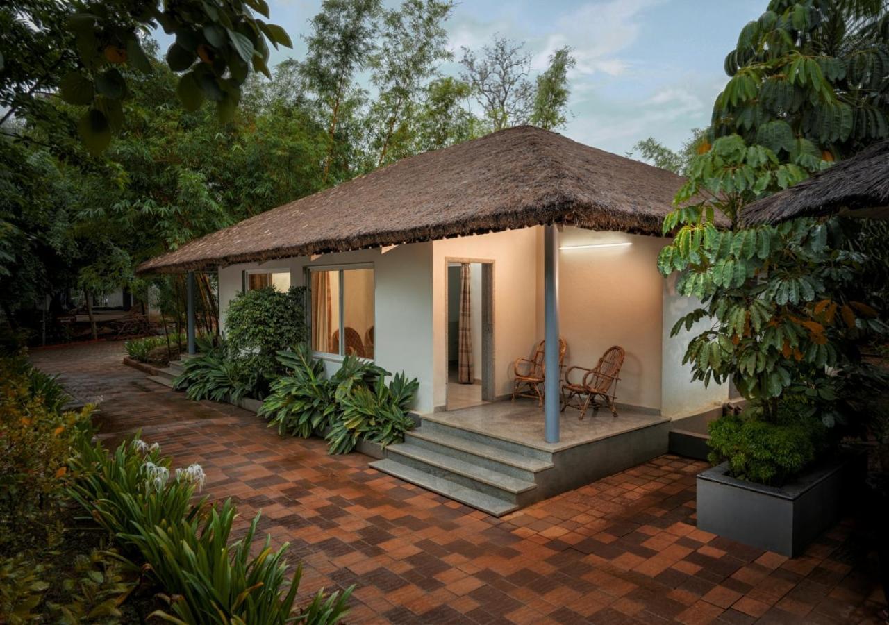 Whistling Woodzs Resort Dandeli Esterno foto