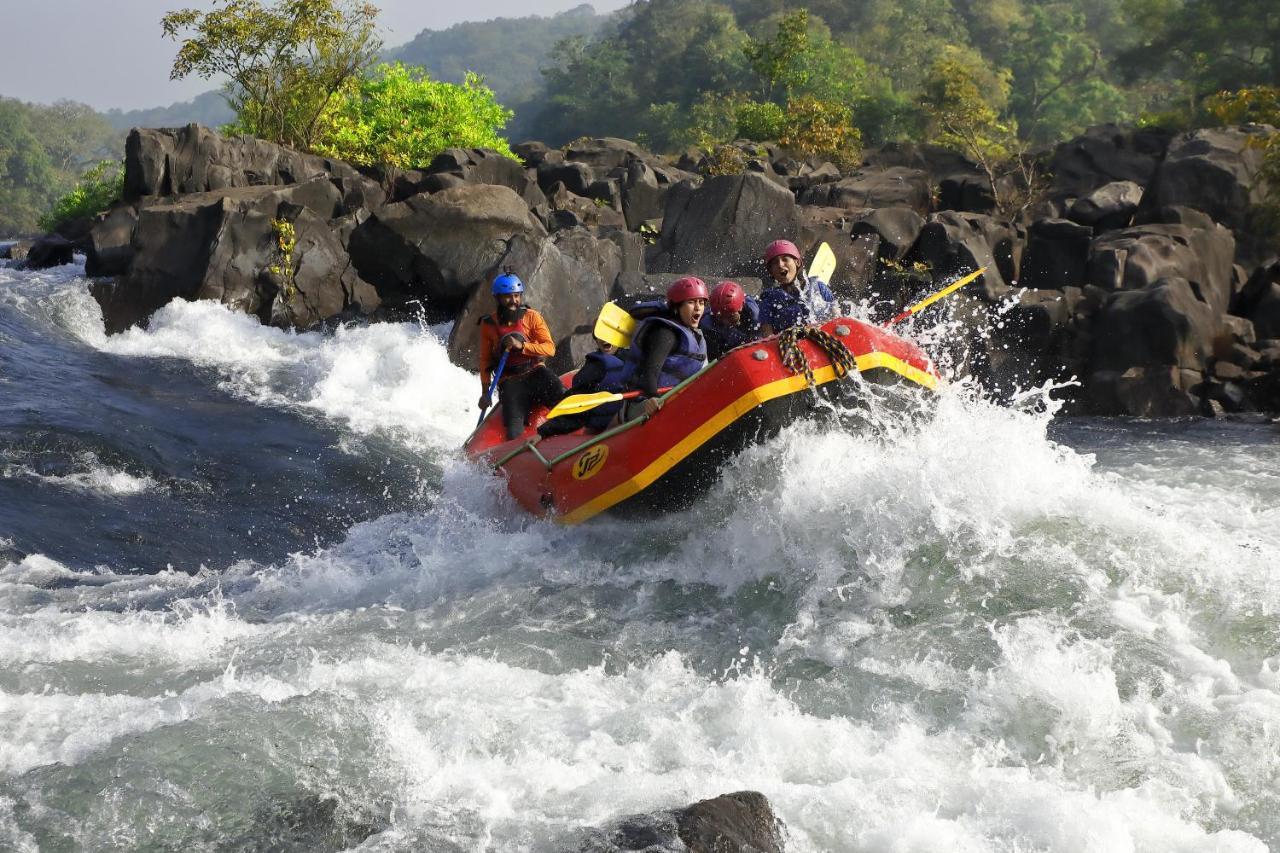 Whistling Woodzs Resort Dandeli Esterno foto