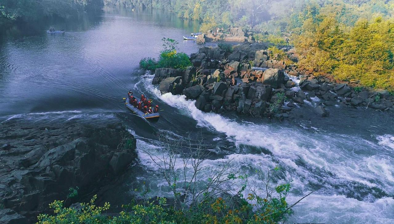 Whistling Woodzs Resort Dandeli Esterno foto